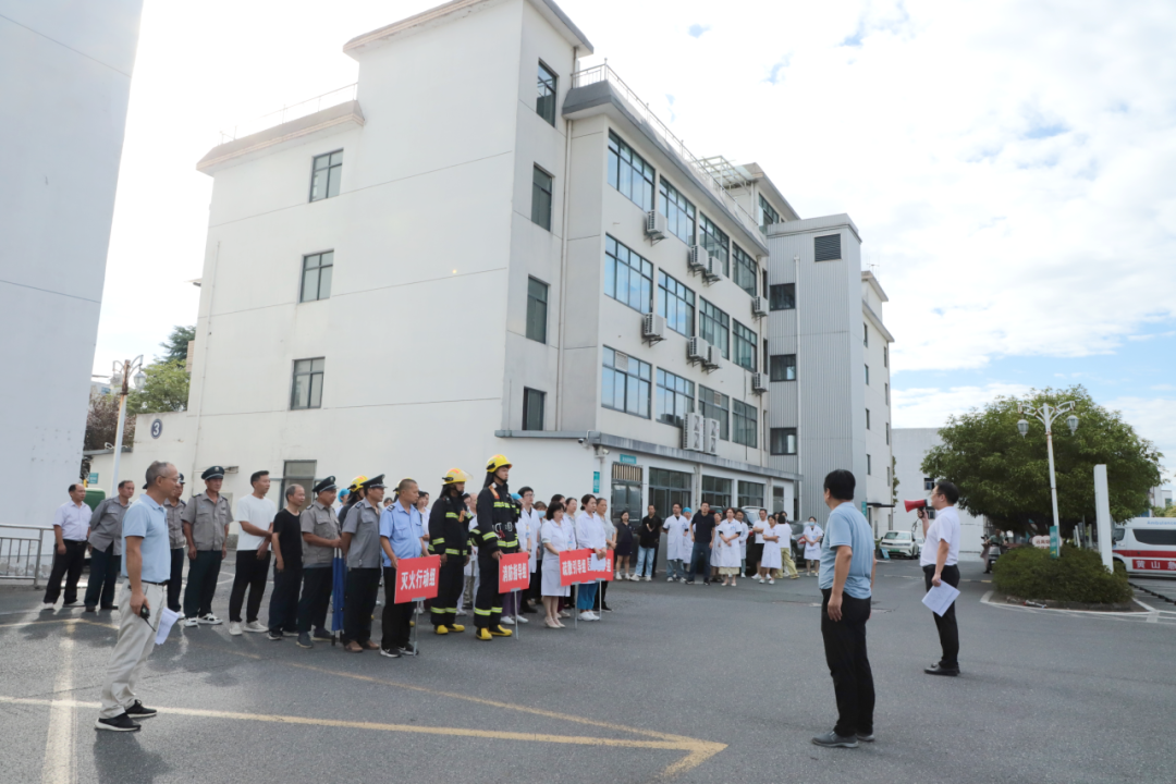 1760512041463159.png 640 (3).png